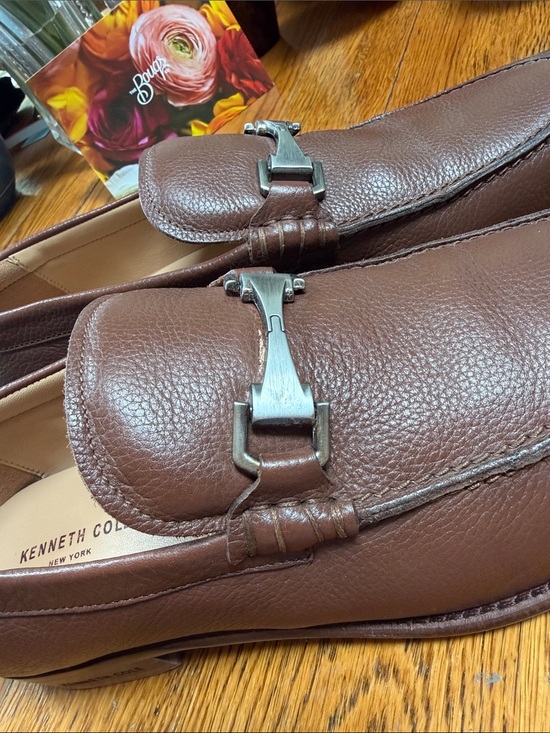 Kenneth Cole brown leather loafers. Size 10.5 medium.  Great condition. main image 4